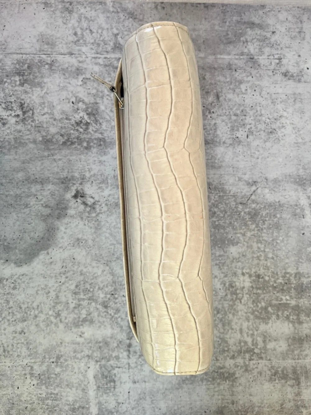 Franklin Covey Cream Faux Croc-Embossed Leather Zipper Binder